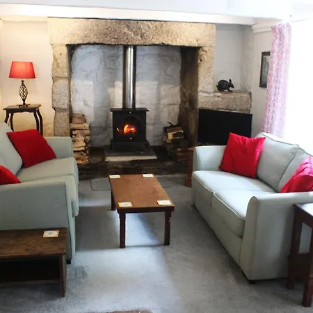 Little Bosvathick Holiday home